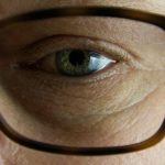 jak-poznat-manipulatora-v-komunikaci-tiche-signaly-ktere-denne-ignorujete.jpg