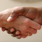proc-naslouchat-vic-nez-jen-slovum-jak-skryte-emoce-partnera.jpg